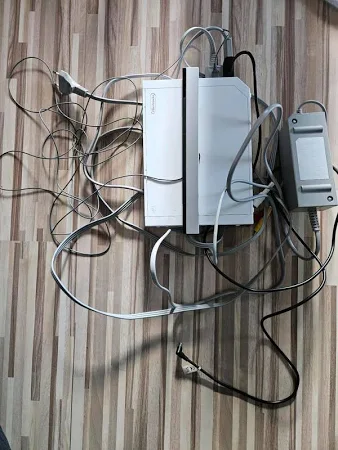 Nintendo Wii Konsole mit 20 Spielen und Zubehör