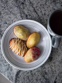 Französische Madeleine Kekse Sampler Box - 4 Boxen mit 6 Keksen