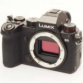 Panasonic Lumix DC S5 schwarz gebraucht - Zustand: Sehr gut