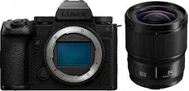 Panasonic DC-S5 II X + Panasonic Lumix S 24mm f1,8