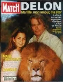 Paris Match N° 2832 Du 28 Aout 2003 - Alain Delon & Anouchka /