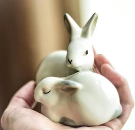 Figurine de lapin miniature cadeau engagé, figurine de lapin en céramique d'Ukraine