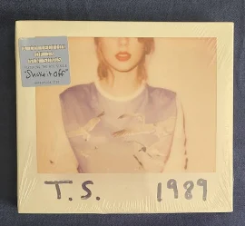 Offical Taylor Swift 1989 Cd - 13 Polaroids - Brandnew