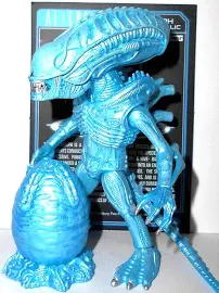 Aliens Loyal Subjects Xenomorph Light Blue Alien Complete Action