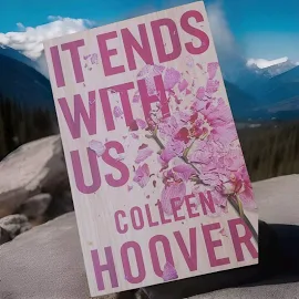 It Ends With Us By Colleen Hoover. Paperback, Excellent Condition