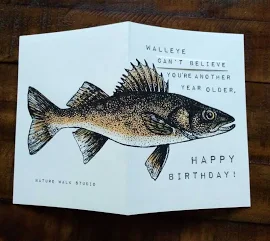 Pesca un buon compleanno biglietto di auguri Walleye Sei vecchio