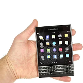 BlackBerry Passport Q30 Cellulare 2G 3G 4G LTE Cellulare Quad core 3GB RAM 32GB ROM 13MP Originale