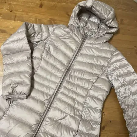 UNIQLO フード付きダウンジャケット M