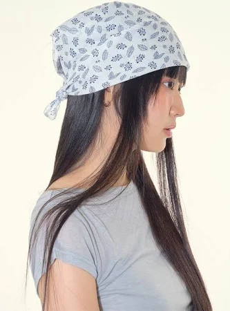 리프 패턴 코 반다나