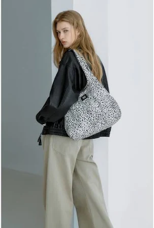 ROUGE&LOUNGE 셀바 숄더