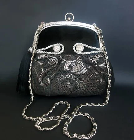 Сумка-трансформер чёрная из натуральной кожи с круглой ручкой