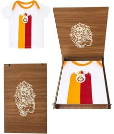 GSStore Galatasaray Lisanslı Armalı Bebek T-shirt Hediye Aslan Ahşap Kutulu 6-9 AY Beden