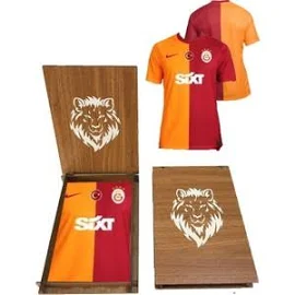 Galatasaray Lisanslı 2023/2024 Parçalı Forma Hediyelik Ahşap Kutulu - Sarı - Kırmızı - XL