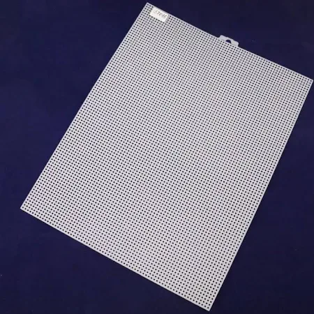 Канва пластикова,33,5см*26см (27 клітинок на 10 см)