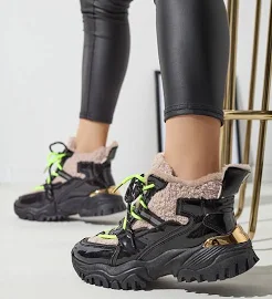 Чорні жіночі спортивні кросівки з хутром та неоново-жовтими шнурками Adbo- Footwear