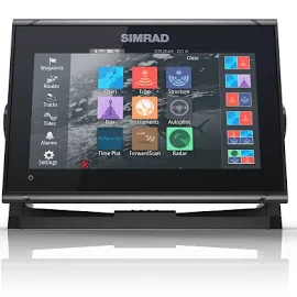 Simrad GO9 XSE with Active Imaging 3-in-1 Transducer and C-MAP Discover Chart