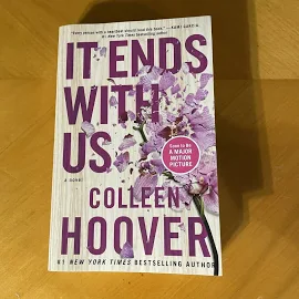 Hoover, Colleen, It Ends With Us: A Novel (1), Paperback