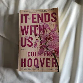 Bestseller It Ends With Us - Books | Color: Gold