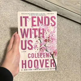 It Ends With Us by Colleen Hoover