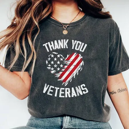 Patriotic American Flag Veterans Day 2025 T-shirt - Thank You Veterans