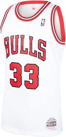 Mitchell & Ness Men's Scottie Pippen Chicago Bulls Hardwood Classics Swingman Jersey