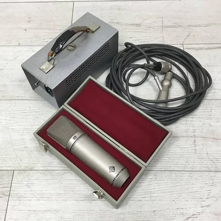Neumann U 67 Large Diaphragm Multipattern Tube Condenser Microphone